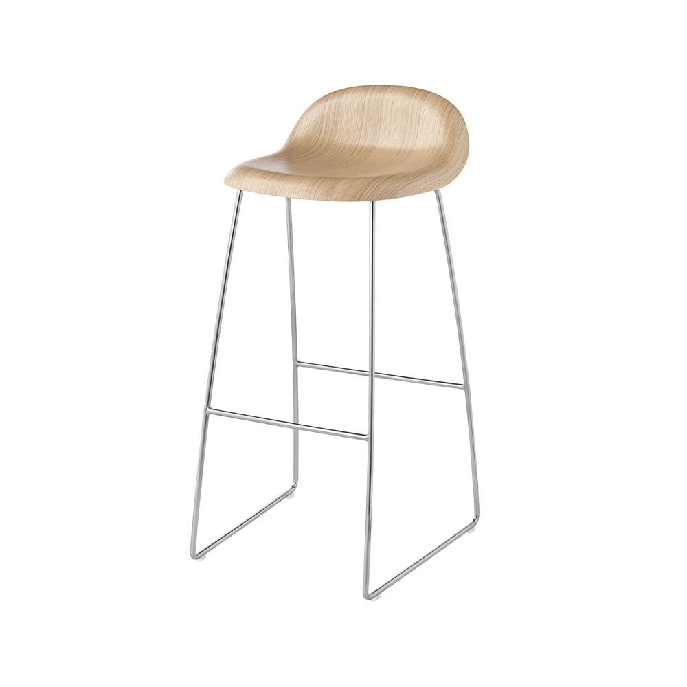 Gubi 3D barstol hög, oak matt lacqured, kromade stålmedar