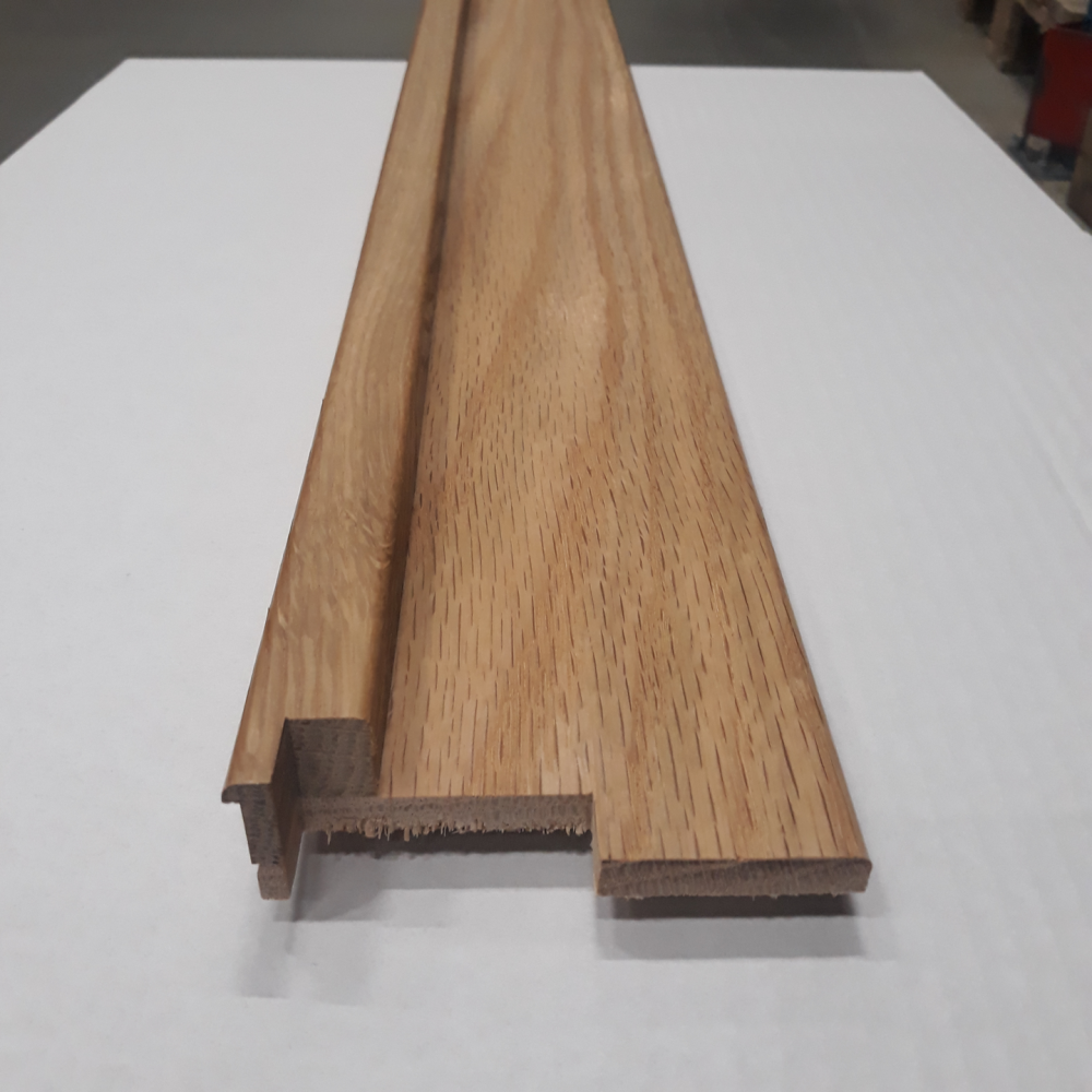 BADRUMSTRÖSKEL 26X92X730 EK LACKAD