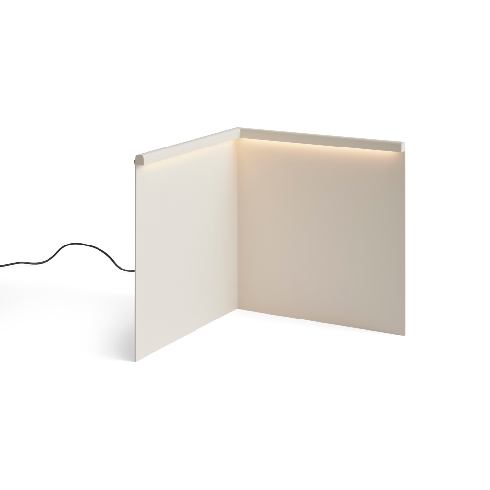 LBM Corner bordslampa, Cream white